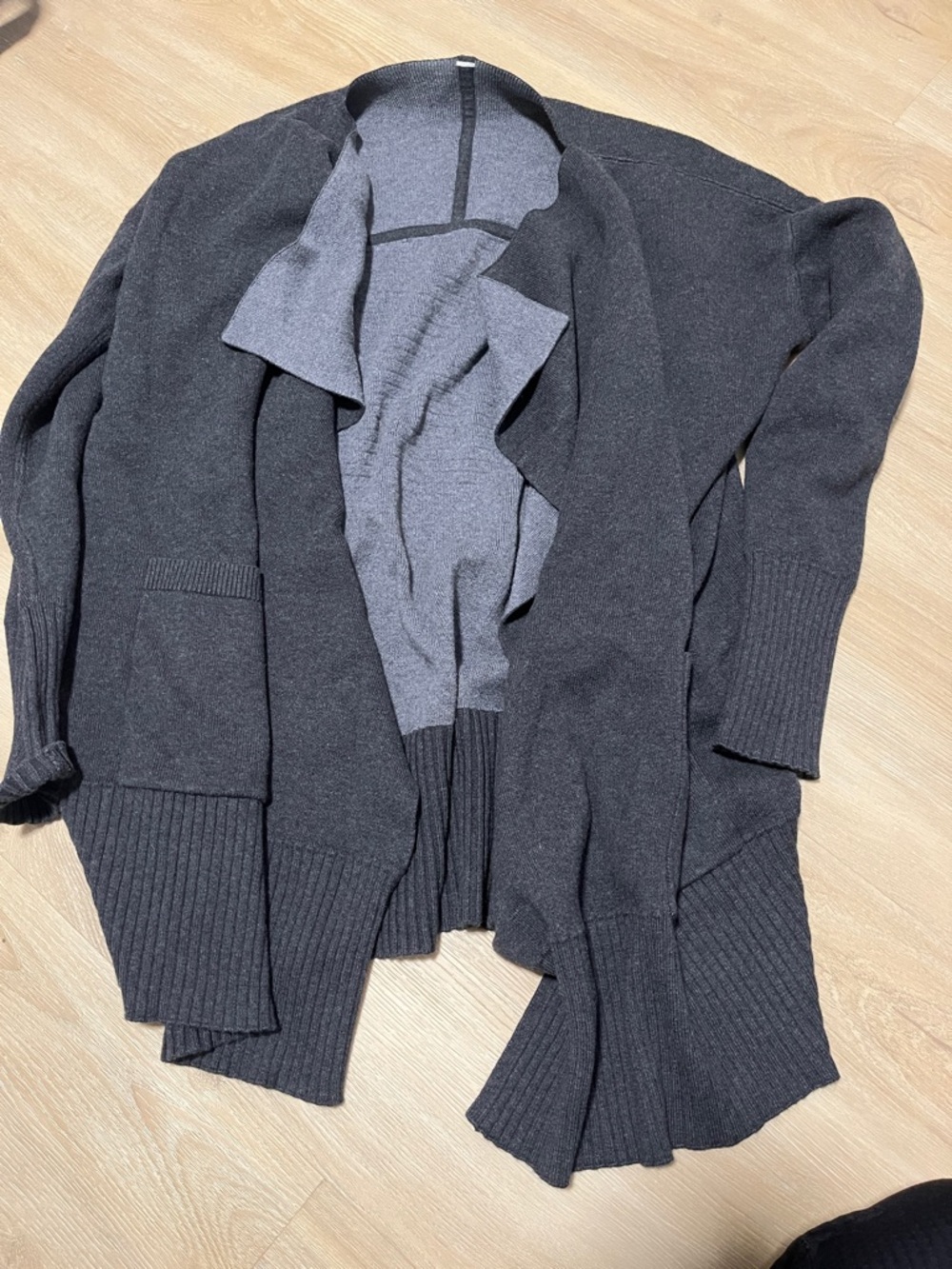 Lululemon Still Lotus Wrap *Reversible Heathered Black Gray Cardigan - Picture 3 of 7